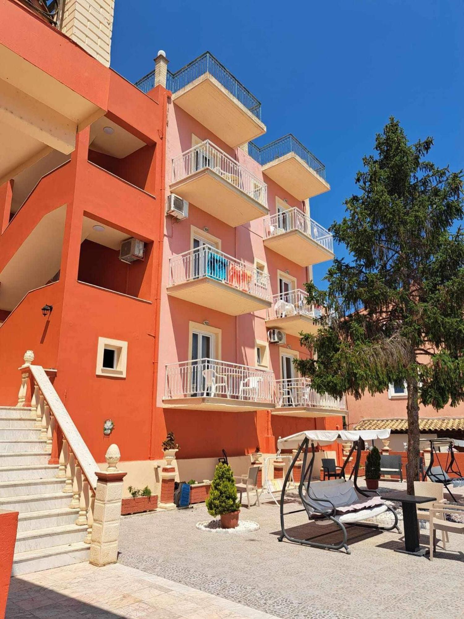 Corfu Sunflower Appartments Μπενίτσες