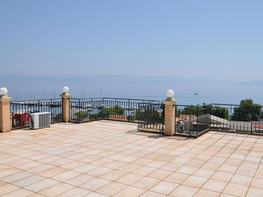 Corfu Sunflower Appartments * Μπενίτσες